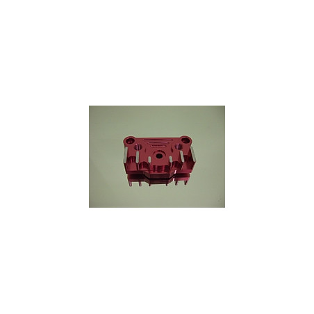 Placca laterale testa con foratura predisposta per attacco raccordi radiatore olio. Ricavata dal pie...