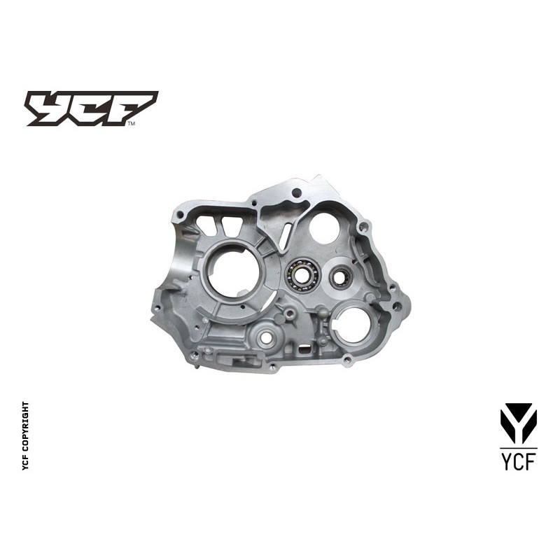 CARTER DESTRO MOTORE  150-2 | Carter o coperchio motore