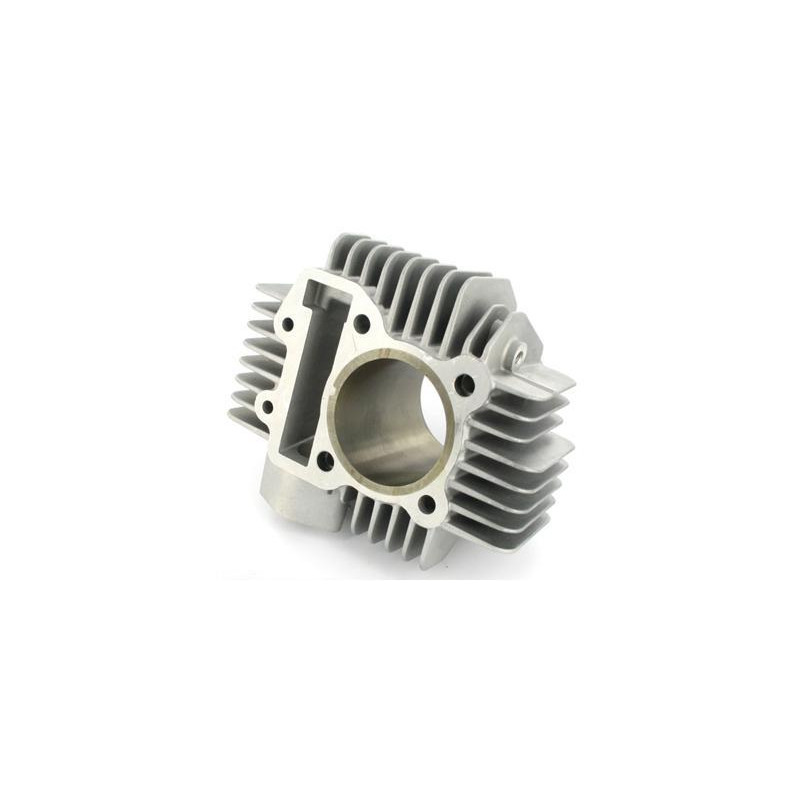 cerchio anteriore in acciaio 1,4 x 12”, colore nero, mozzo di fusione, disco freno 220mm incluso