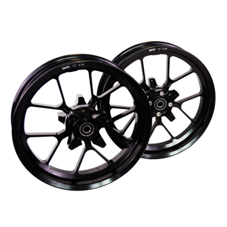 Kit Ruote 12 pollici in alluminio forgiato con mozzo scomponibile.Versione per doppio disco freno con attacchi YCF/Mobster colo