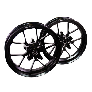 Kit Ruote 12 pollici in alluminio forgiato con mozzo scomponibile.Versione per doppio disco freno con attacchi YCF/Mobster colo